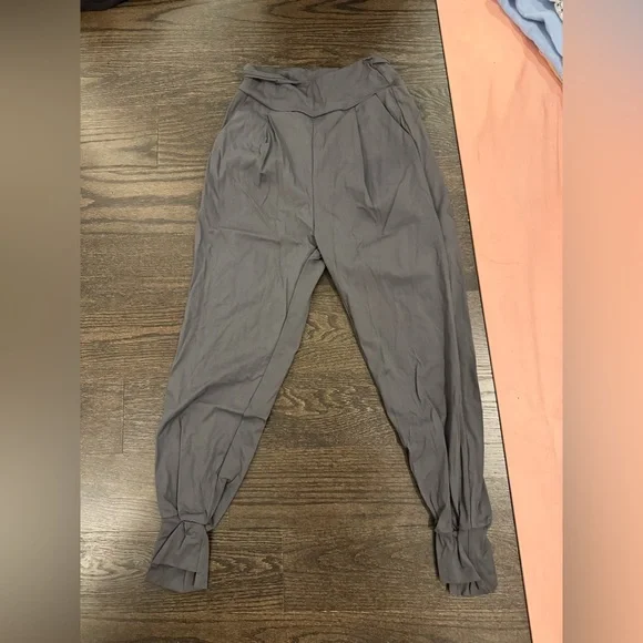 Alo grey pants - Picture 2 of 2
